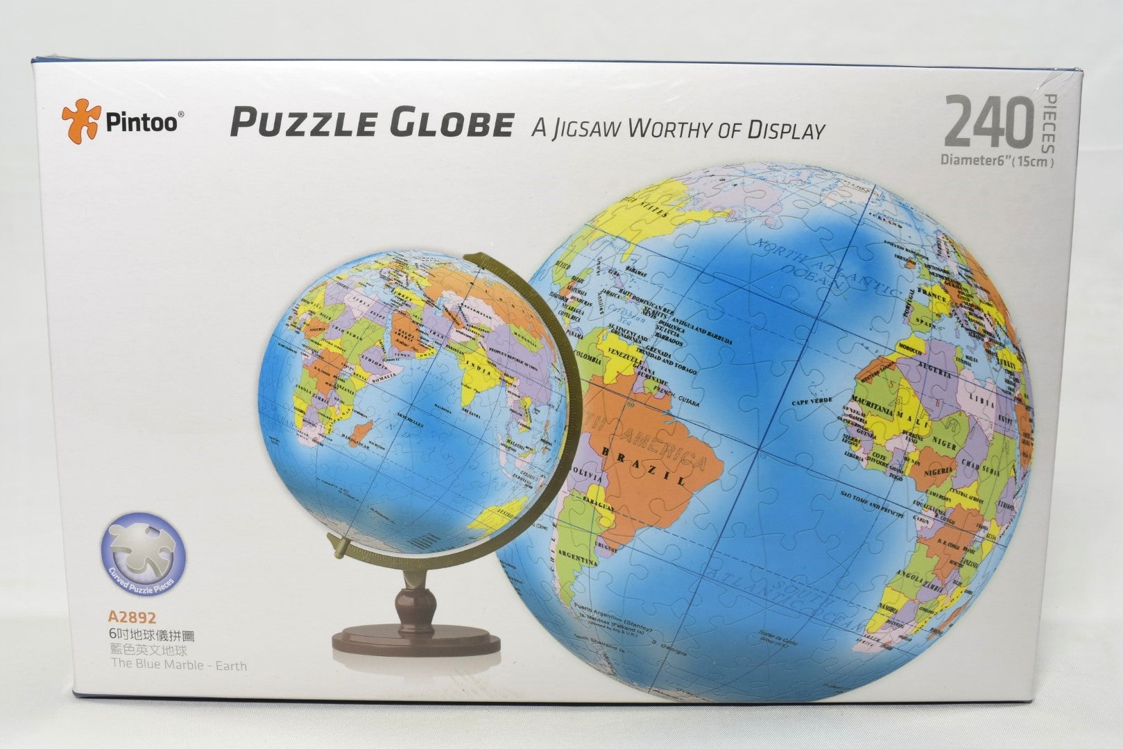 Pintoo Jigsaw Globe with stand The Blue Marble box