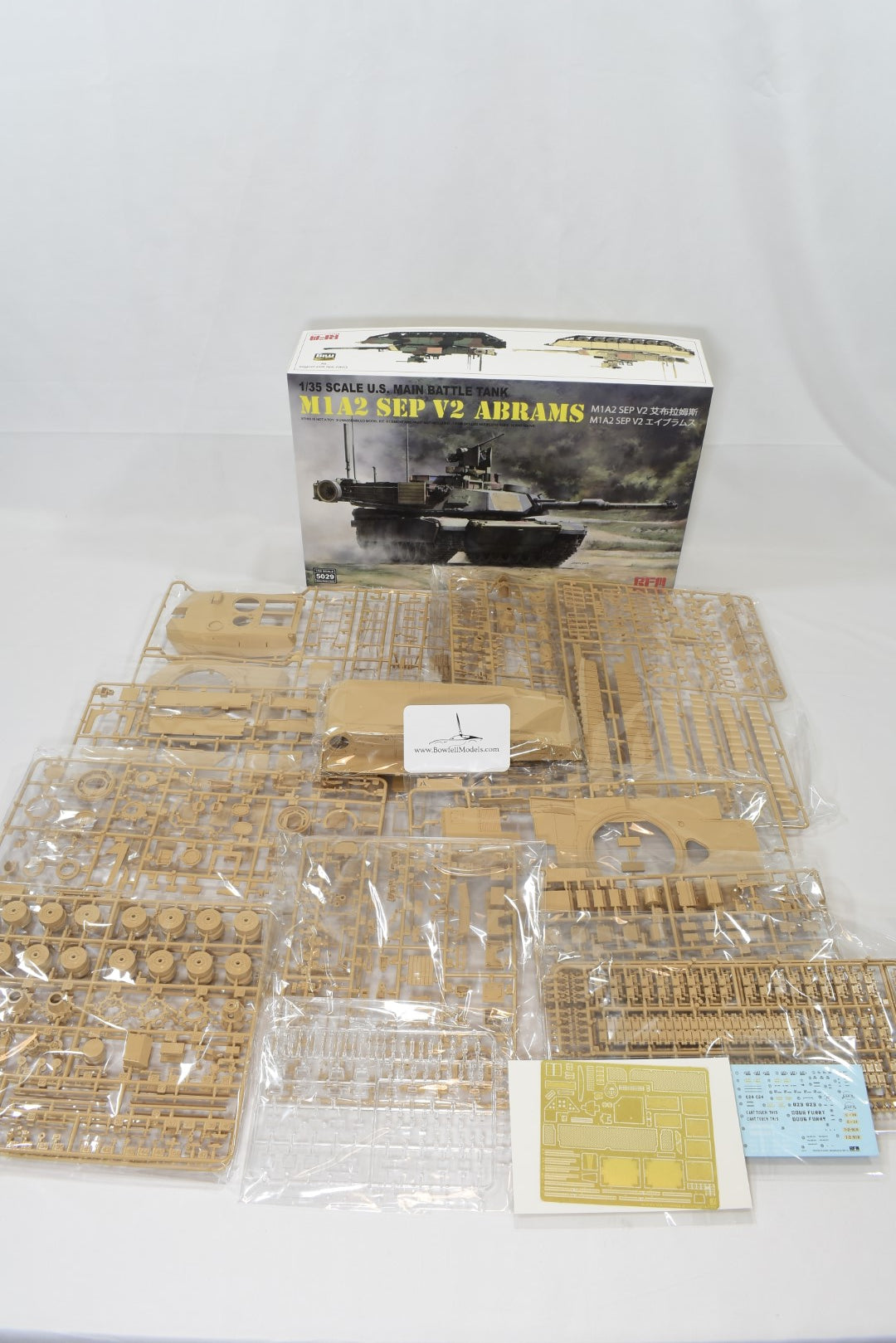 Ryefield Model 5029 M1A2 SEP V2 Abrams US MBT 1:35 Scale Kit