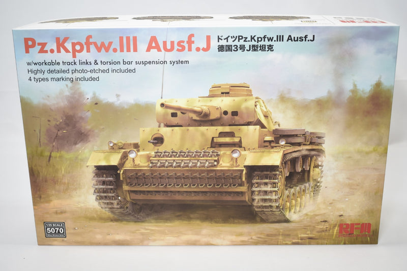Ryefield Model Panzer Pz.Kpfw.III Ausf.J 1/35 Scale Tank Plastic Model Kit