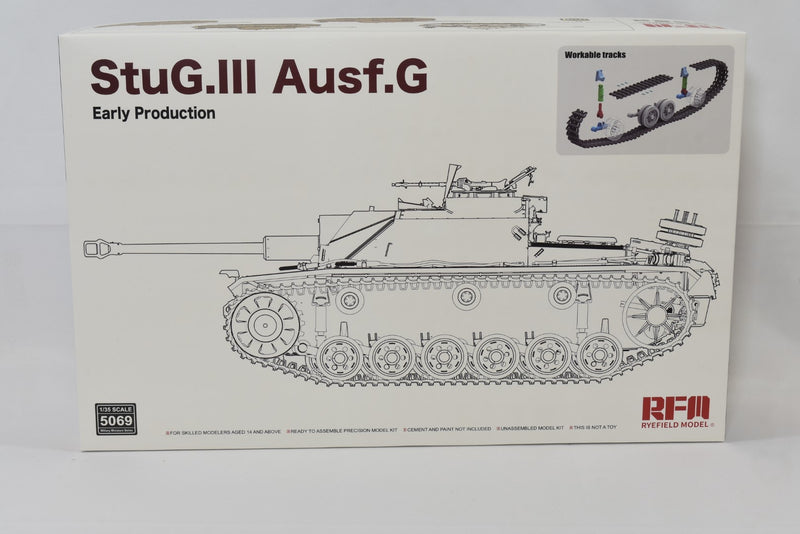 Ryefield Model Stug.III Ausf.G Early Production Tank 1/35 Scale Model Kit