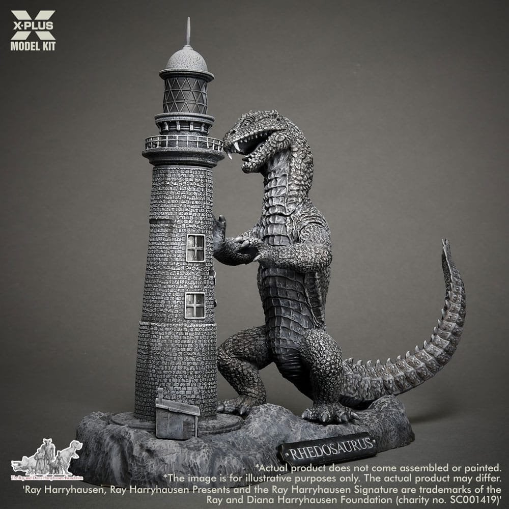 X-Plus Rhedosaurus The Beast From 20,000 Fathoms Model Kit close up