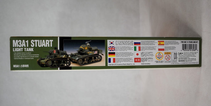 Academy M3A1 Stuart Light Tank kit box