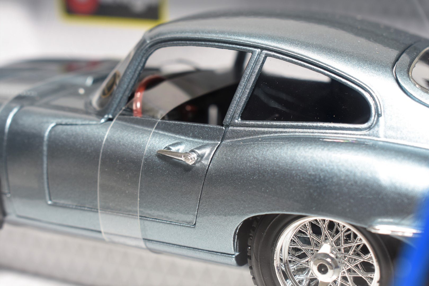 Bburago Jaguar E-Type Coupe 1/18 Diecast back