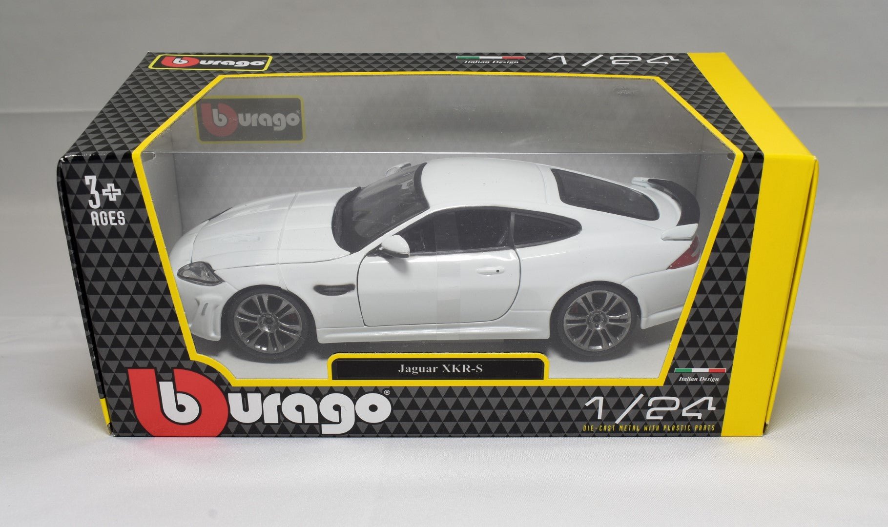 Bburago Jaguar XKR S White 1 24 Scale Diecast model