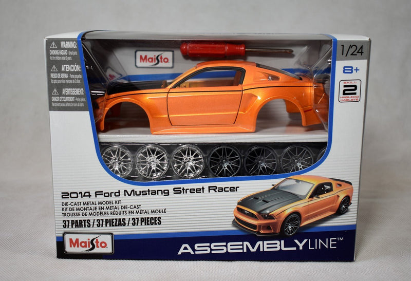 Maisto Assembly Line Ford Mustang Street Racer 1/24 diecast model kit