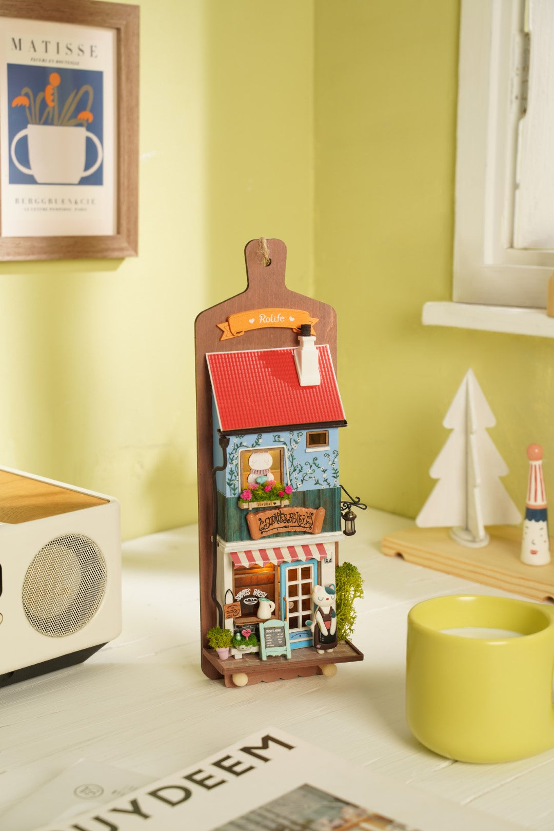 Rolife Aroma Toast Lab DIY Miniature Hanging House Model Kit DS019 free standing