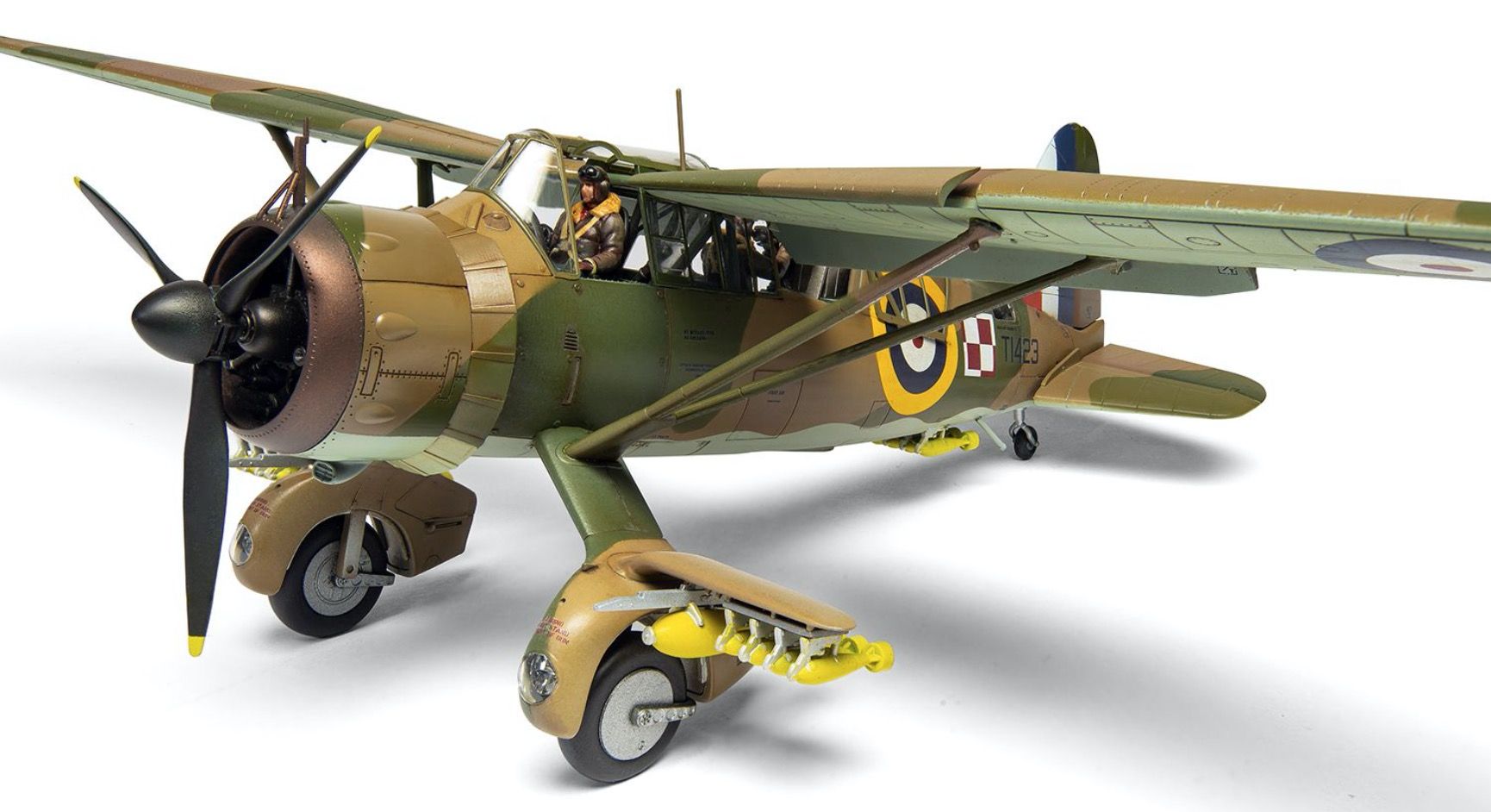 Airfix 1:48 Westland Lysander Mk./Mk.III Model Kit built bombs option close up