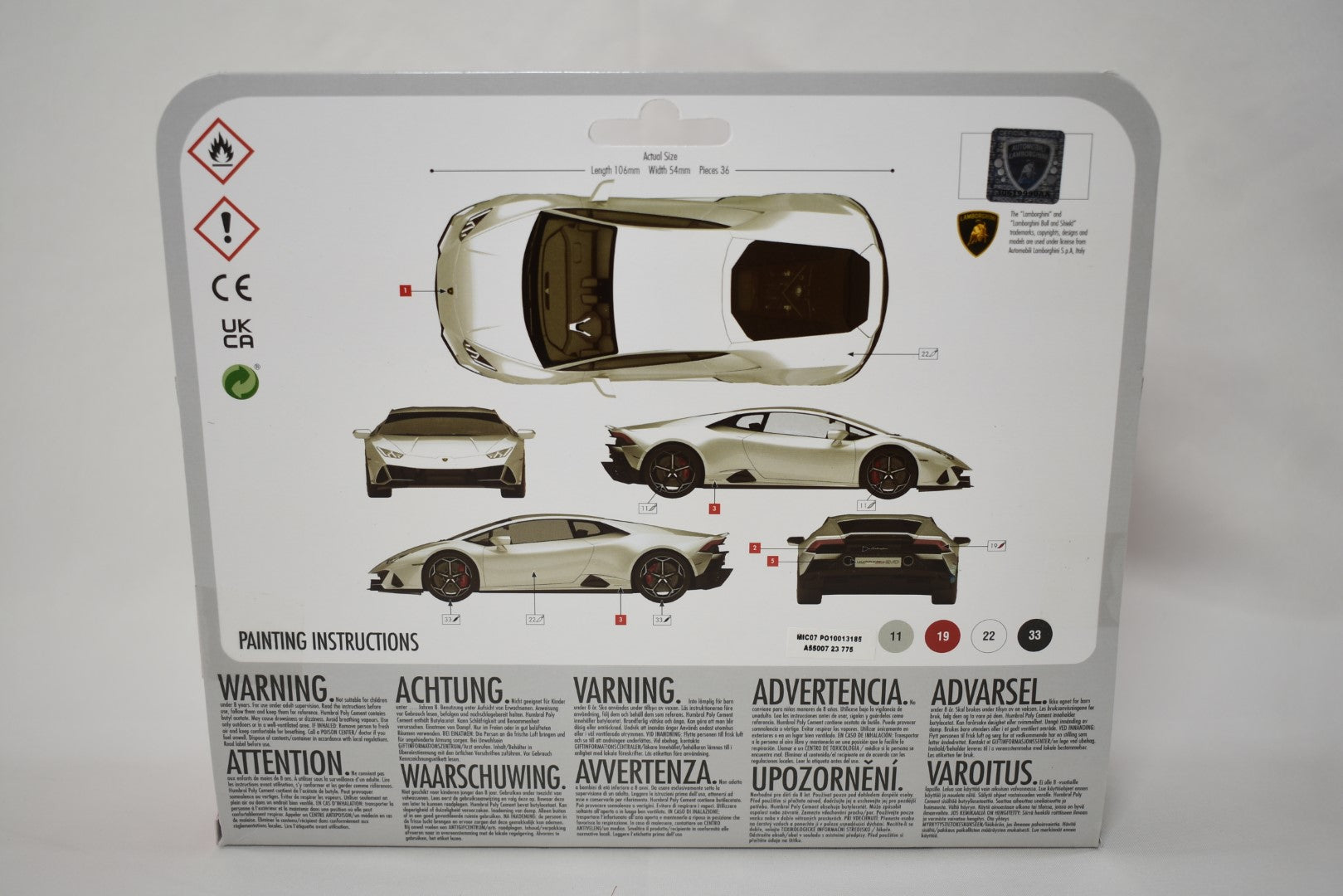 Airfix Starter Set Lamborghini Huracan EVO 1:43 Scale model kit box