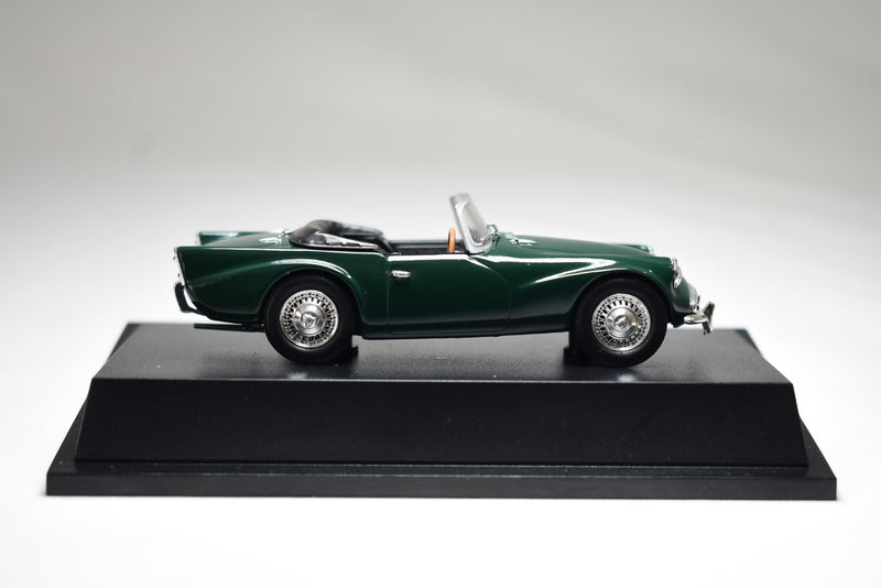 Atlas Editions Daimler SP250 Dart 1:43 scale diecast model on display stand side