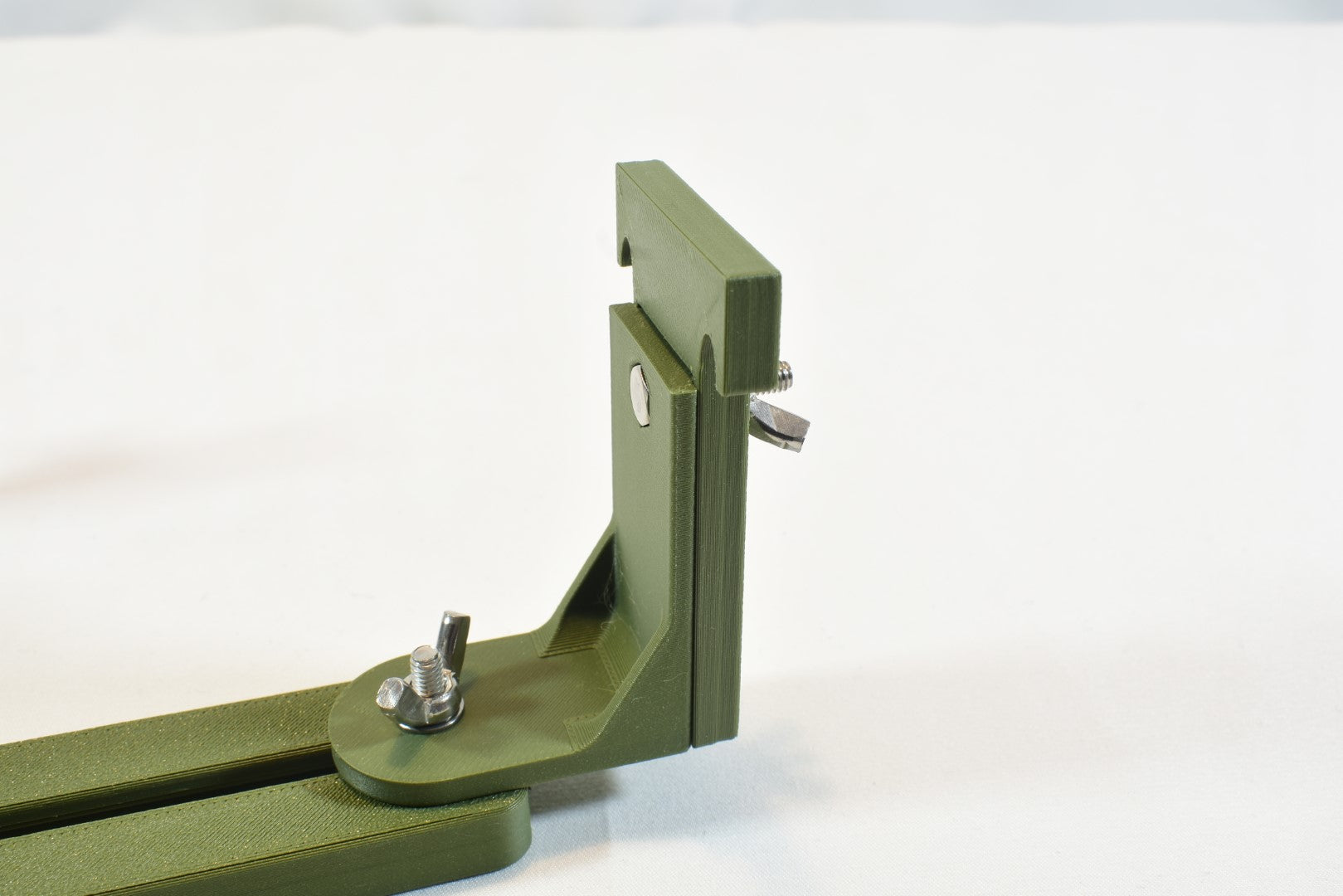 Bowfell Model Aircraft Jig paint stand green with small flat support