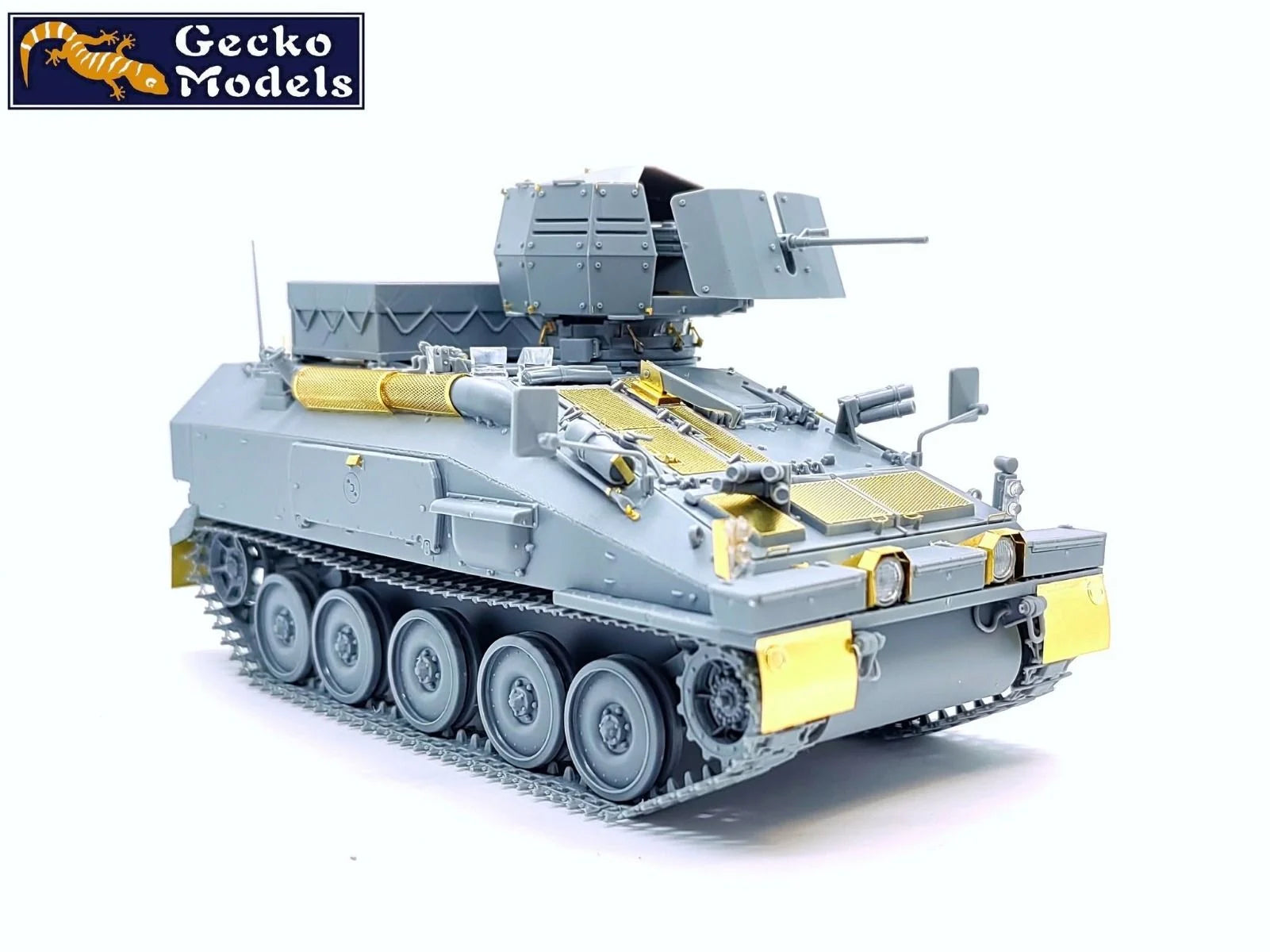 Gecko Models tank with gray and yellow details on a white background, branded 'Gecko Models'.