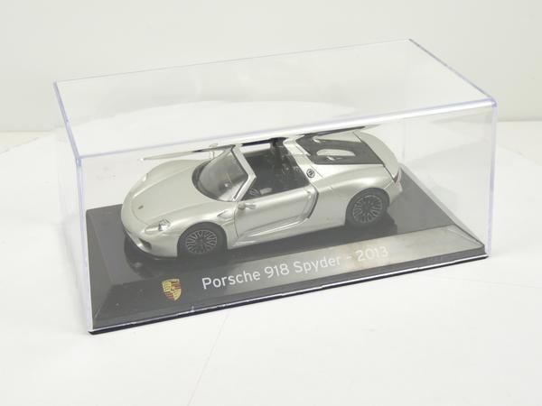 Porsche 918 Spyder 2013 1:43 scale diecast model on display stand with case