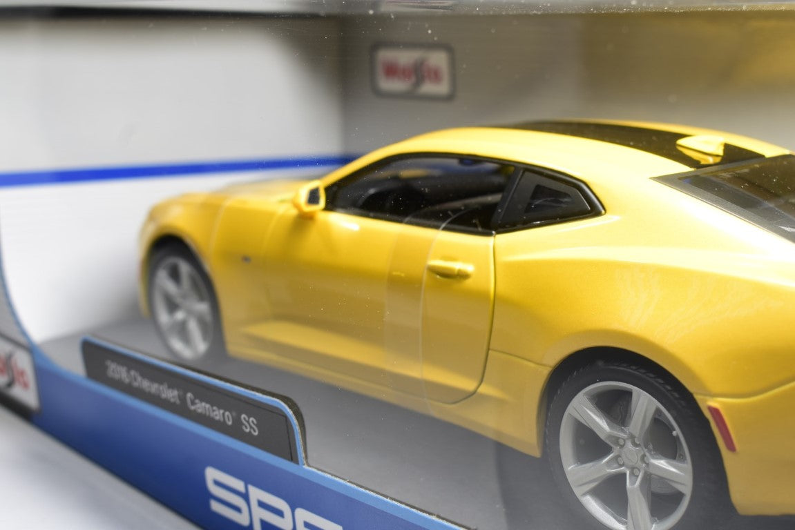 Maisto 2016 Chevrolet Camaro SS 1/18 diecast model rear