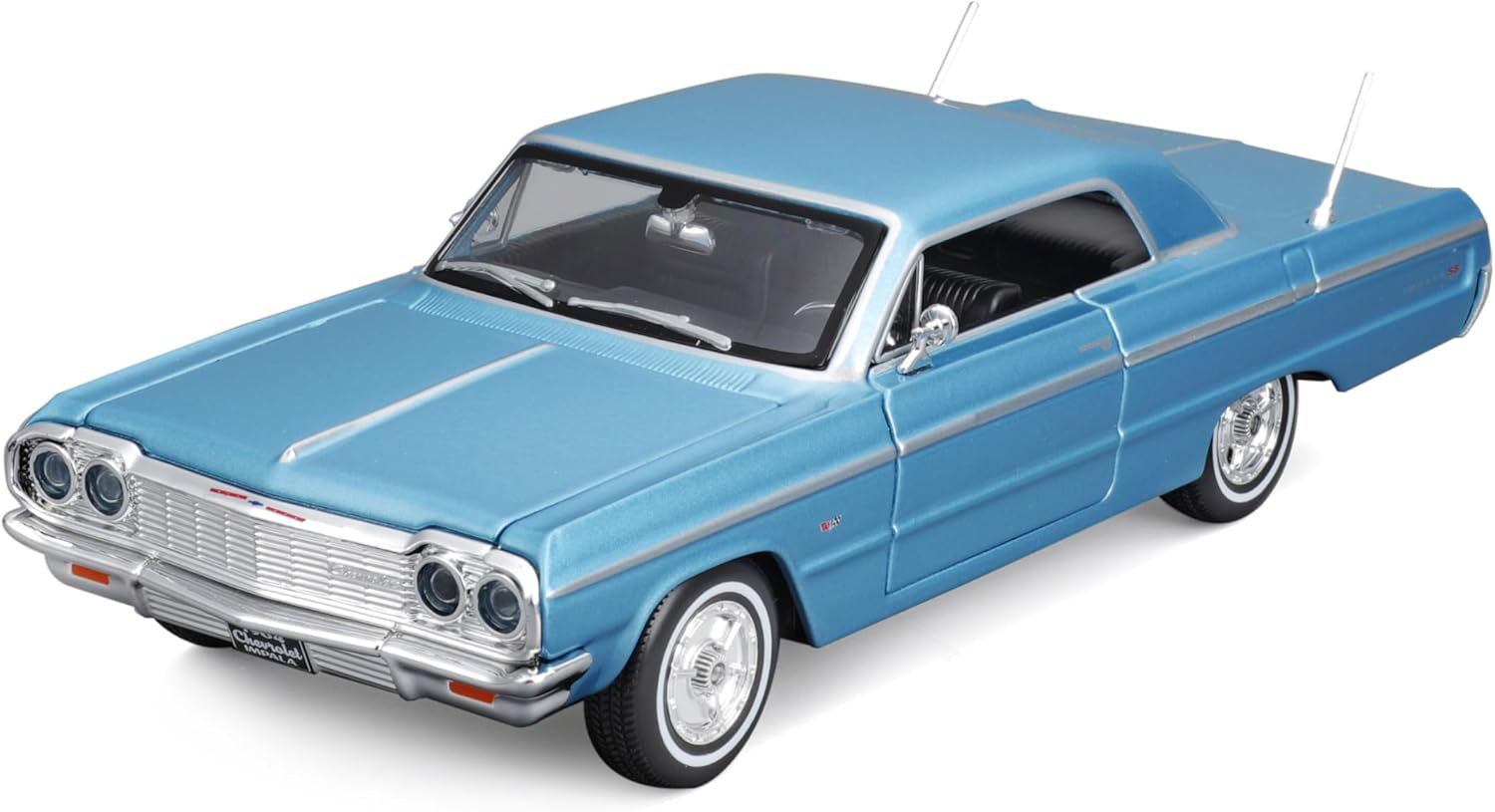 Maisto 1/26 Chevrolet Impala SS Diecast model