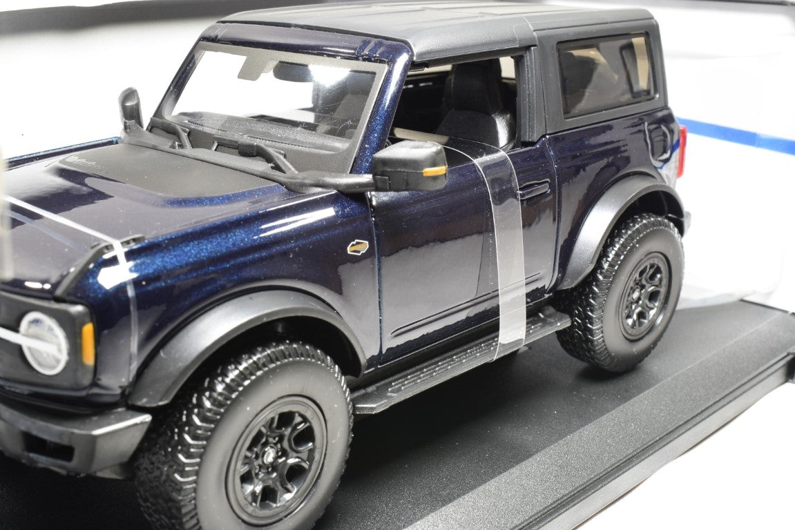 Maisto 2021 Ford Bronco Wildtrak 1/18 scale diecast model front