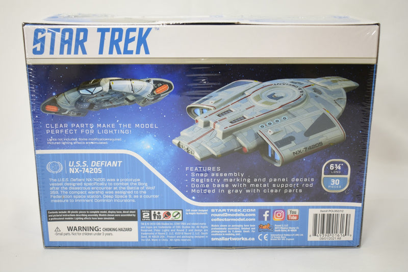 Polar Lights Star Trek U.S.S. Defiant Deep Space NineNX-74205 1/1000 scale Snap-it model kit box