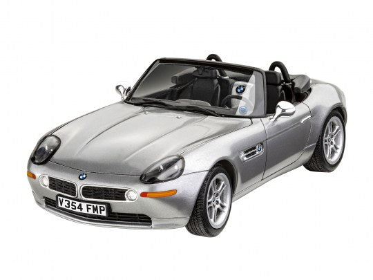 Revell James Bond 007 The World is not Enough BMW Z8 1/24 scale plastic model kit built