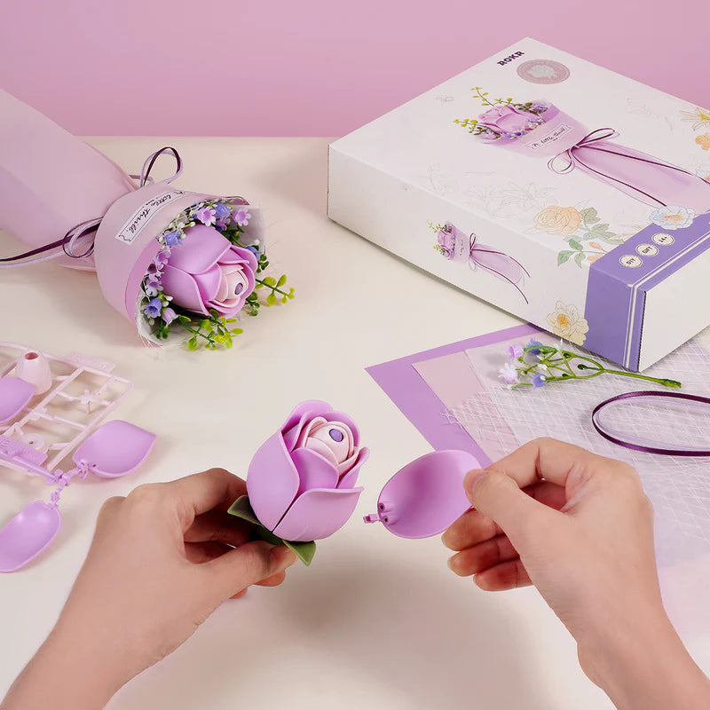 Rokr Purple Rose Floral Art Bouquet Model Kit AF021 assembly