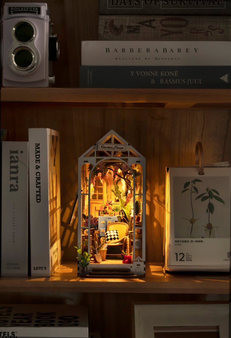Rolife Book Nook Garden House Green house model kit in dark with light on