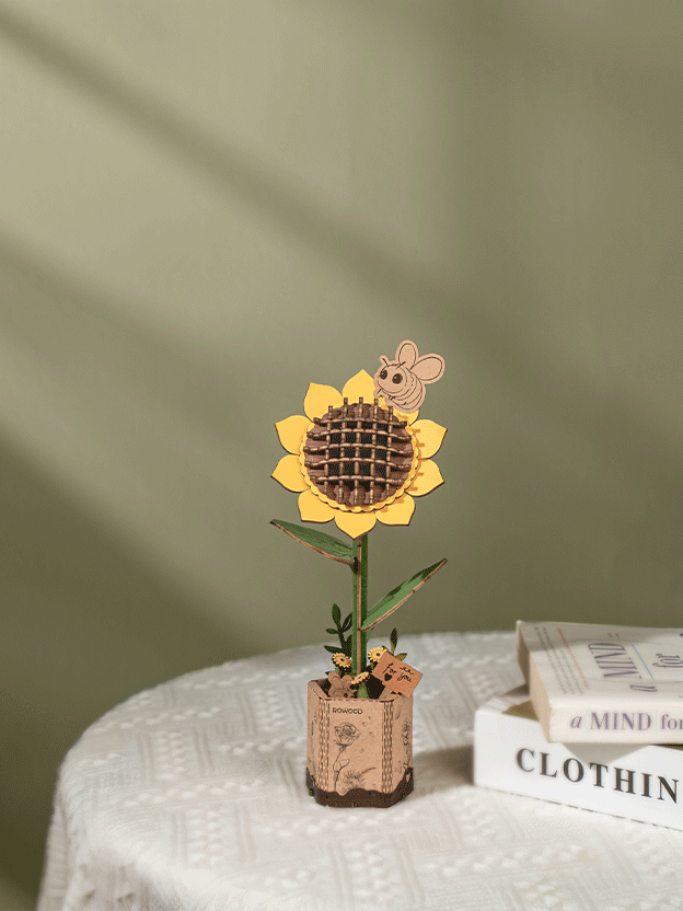 Robotime Rowood Sunflower Wooden Flower Craft Kit TW011 display