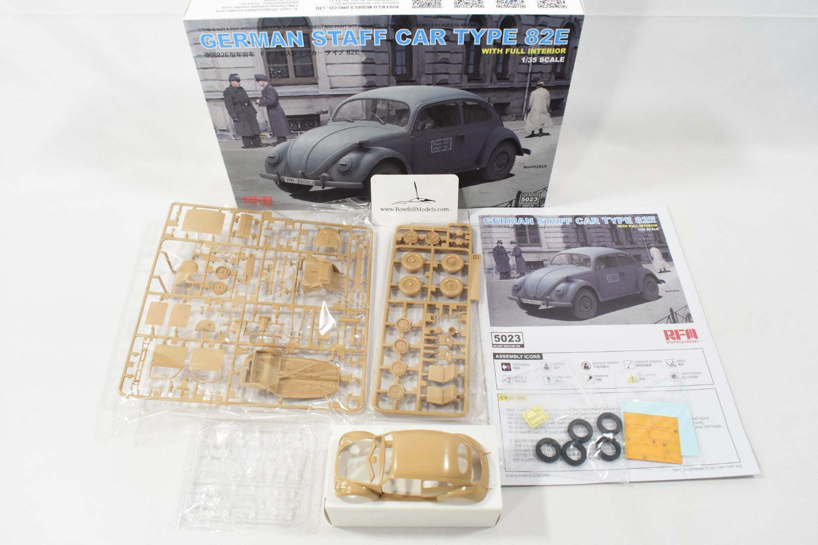 Ryefield Model German Staff Car Type 82E 1/35 Scale model kit 5023 contents