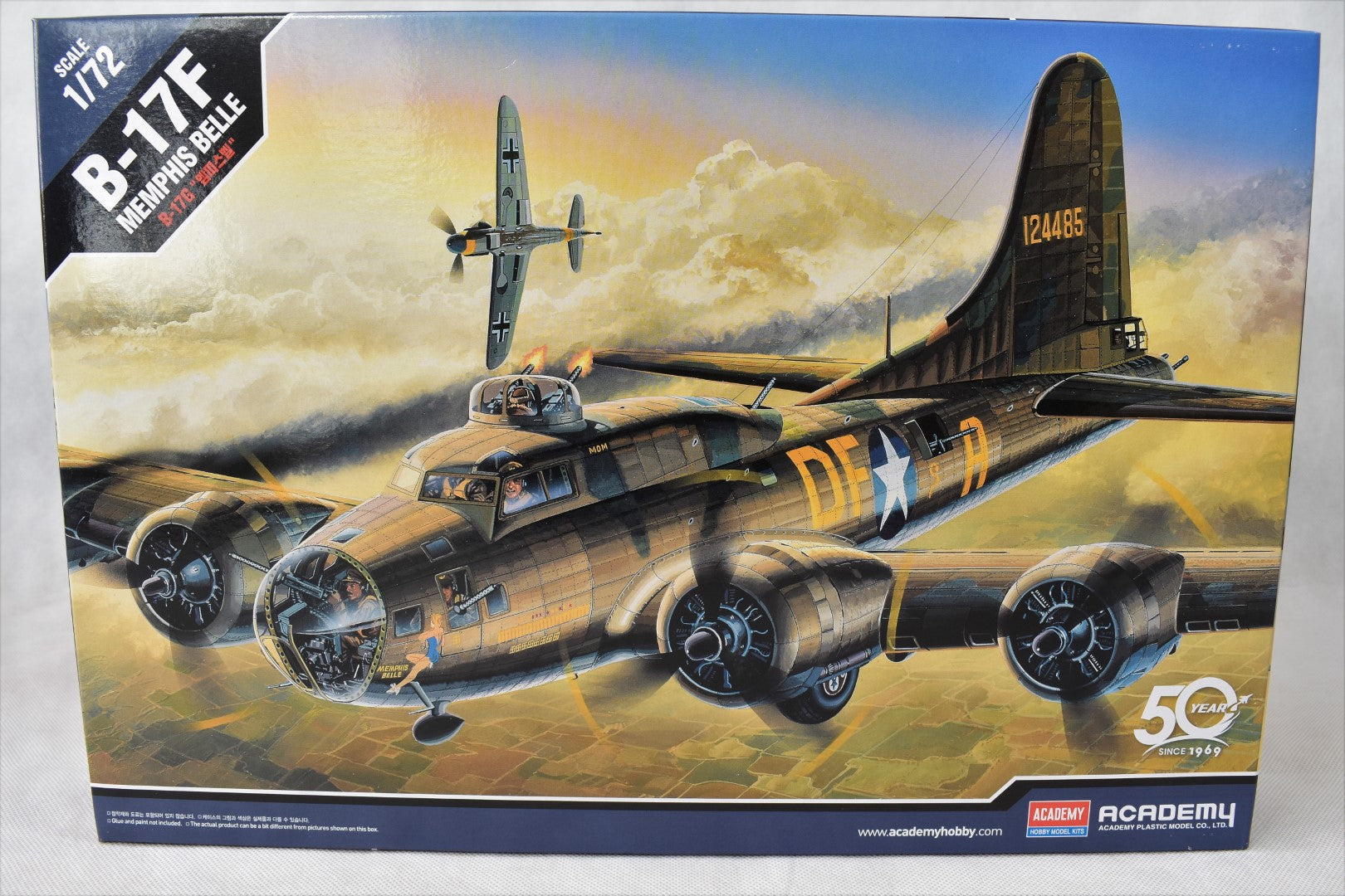 Academy B-17F Memphis Belle 1/72 scale Model kit