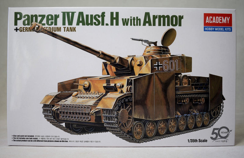 Academy Panzer IV Ausf h With Armor model