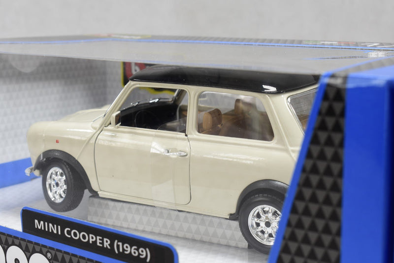 Bburago Mini Cooper 1969 1/18 Diecast Model back