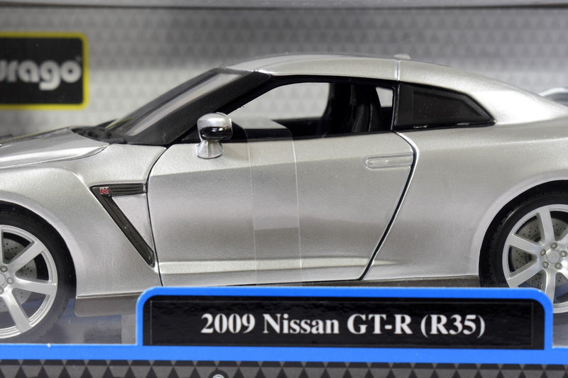 Bburago Nissan GTR 2009 1/18 diecast