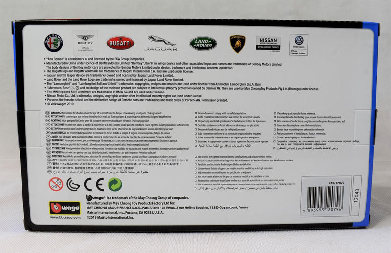 Bburago Nissan GTR 2009 1/18 diecast box
