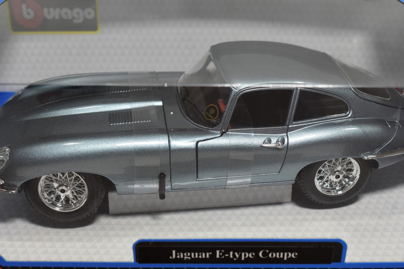 Bburago Jaguar E-Type Coupe 1/18 Diecast side