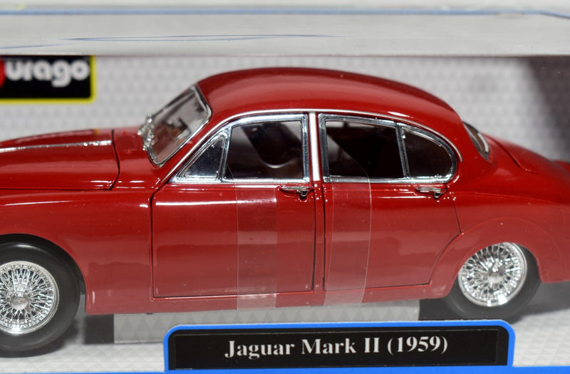 Bburago Jaguar Mark II 1959 1/18 Diecast side