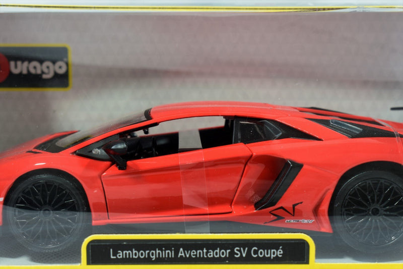 Bburago Lamborghini Aventador SV Coupe 1/24 Diecast side