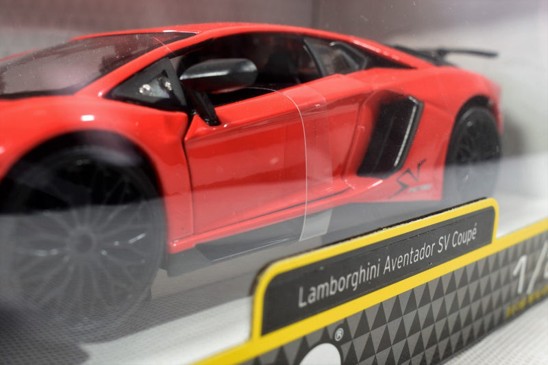 Bburago Lamborghini Aventador SV Coupe 1/24 Diecast front