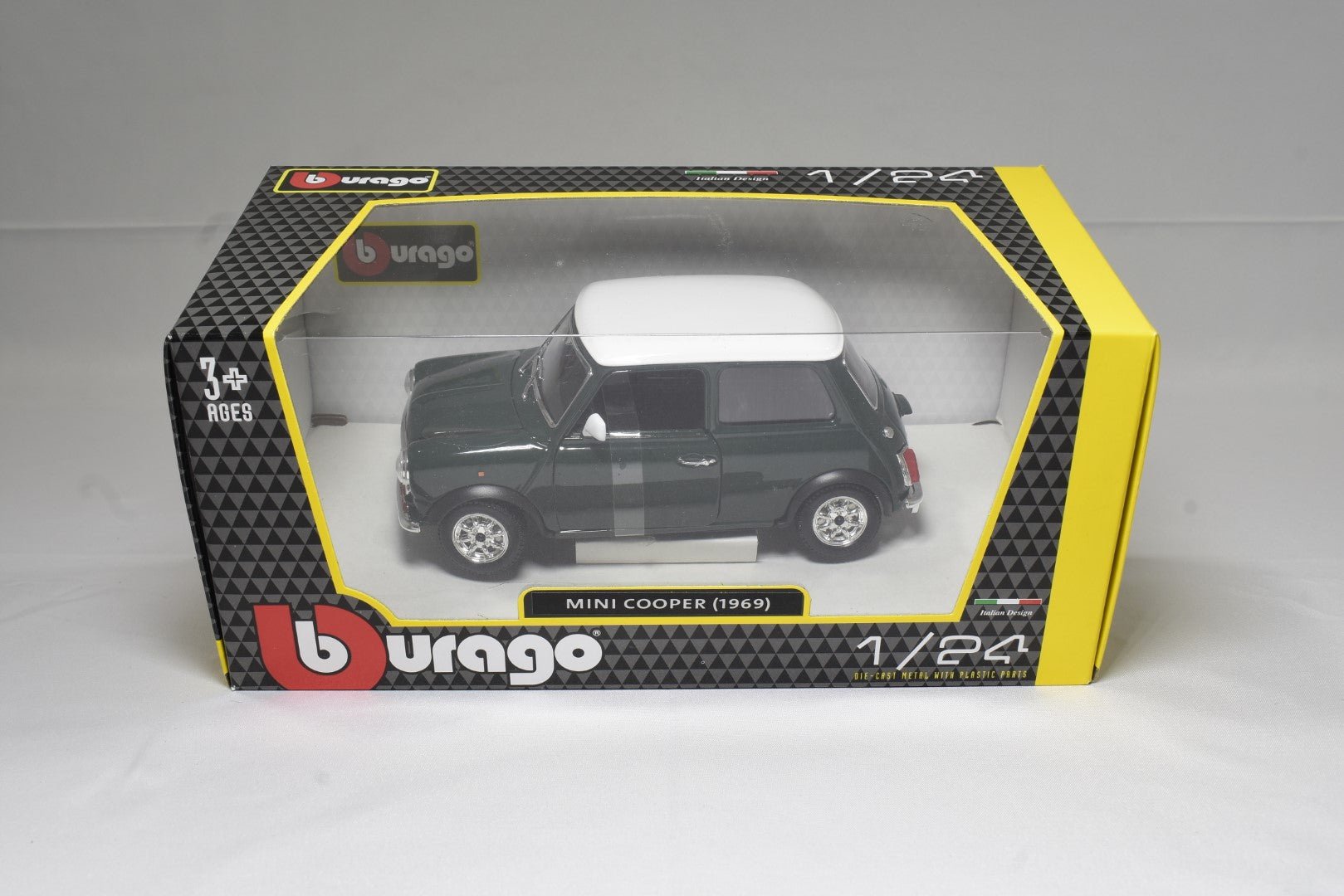 Bburago Mini Cooper 1969 1/24 Diecast Model