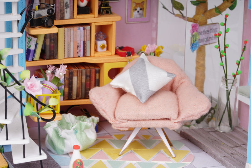 Rolife Robotime DIY House kit Dora's Loft chair