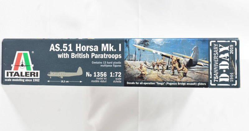 Italeri AS.51 Horsa Glider Paratroops with British Paratroops 1/72 model side