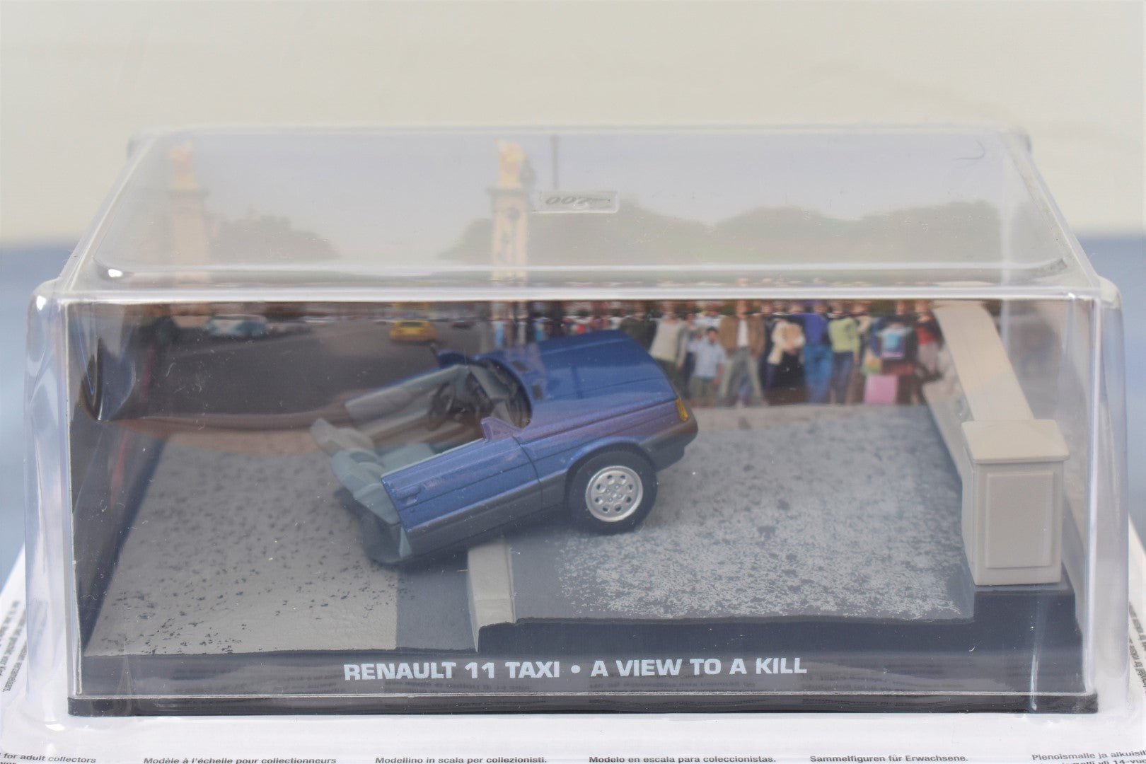 James Bond in Motion Renault 11 Taxi Half A View To A Kill Model