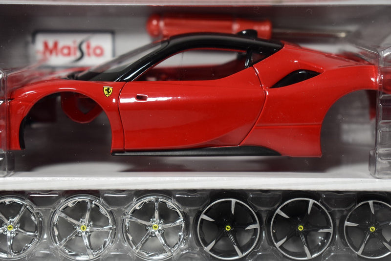 Maisto Assembly Line Ferrari SF90 Stradale 1/24 diecast model kit side