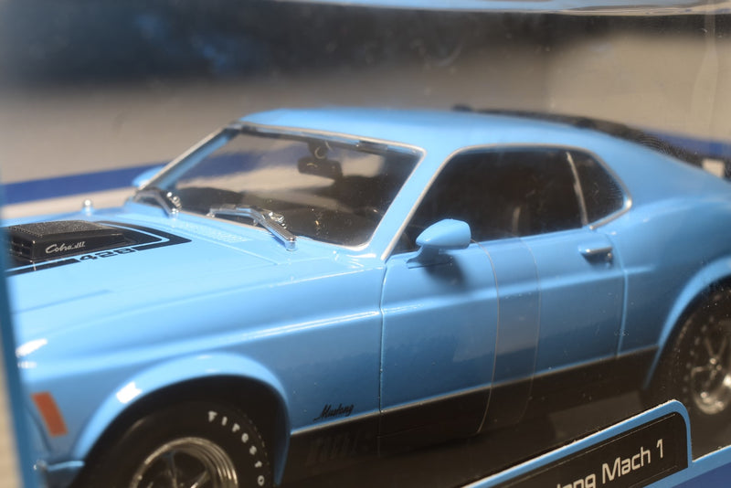 Maisto Ford Mustang Mach 1 blue 1/18 diecast model side
