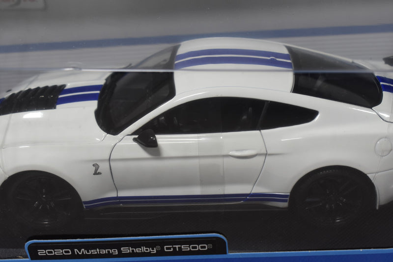 Maisto 1/18 2020 Mustang Shelby GT500 Diecast Model White side