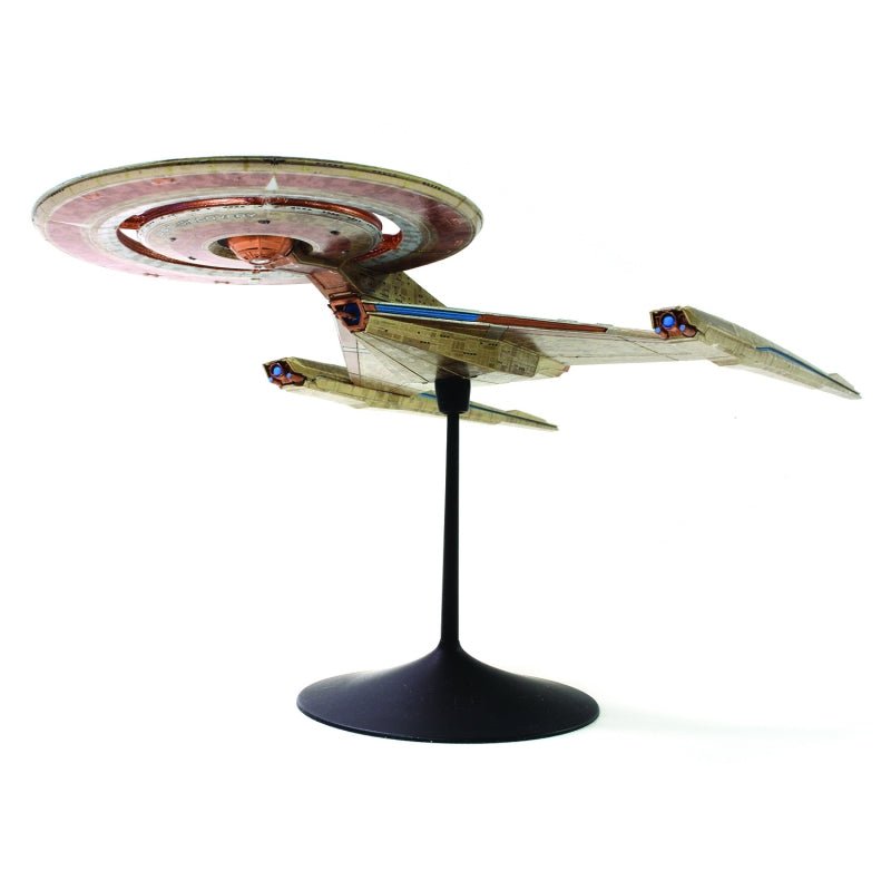 Polar Lights Star Trek Discovery model bottom