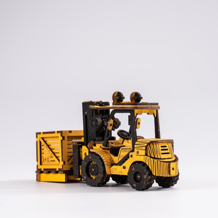 Rokr Forklift Truck Wooden Model Kit TG413K forks down