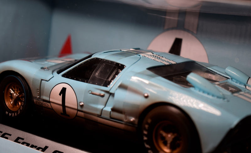 Shelby Collectibles 1966 GT40 Ken Miles End Race Dirty version back