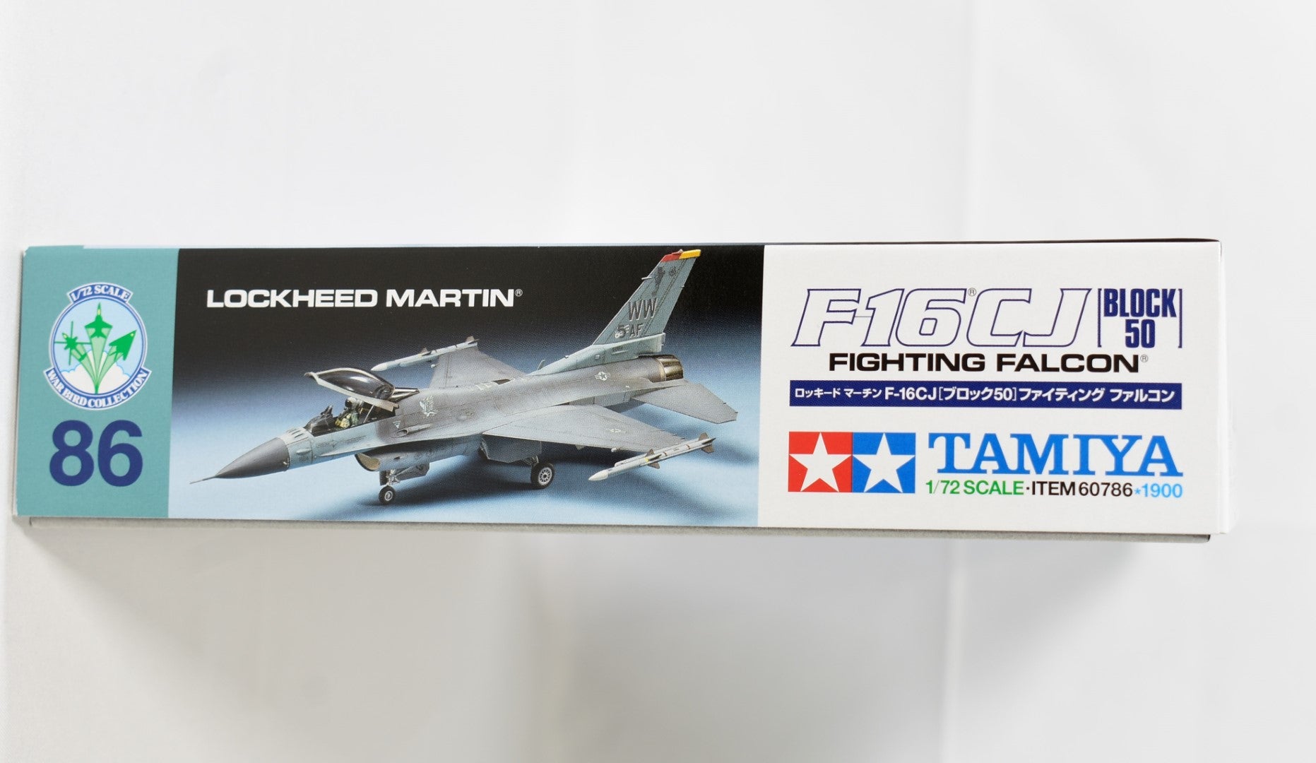 Tamiya F-16CJ Fighting Falcon 1/72 side