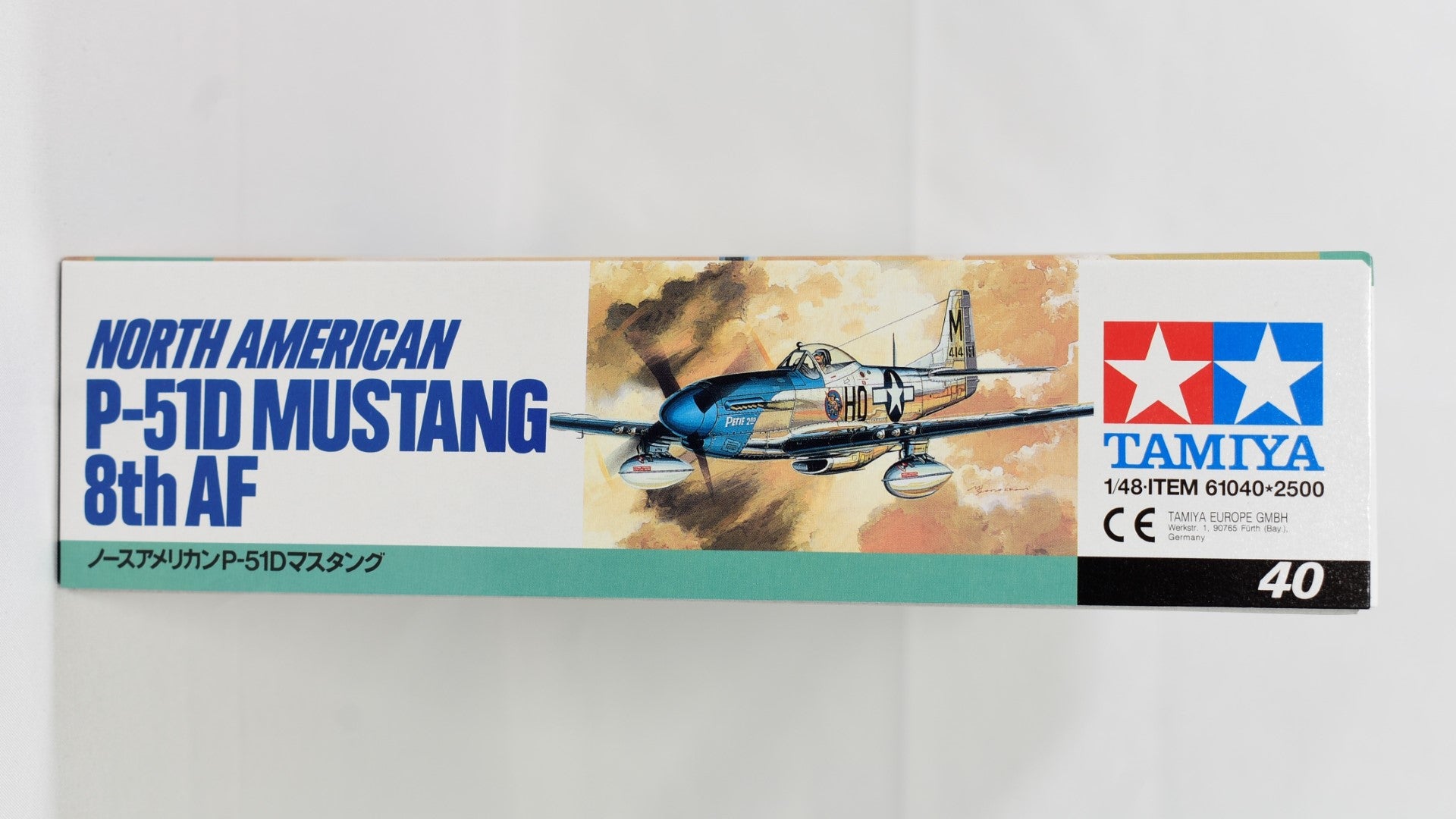 Tamiya North American P-51D Mustang 1/48 side